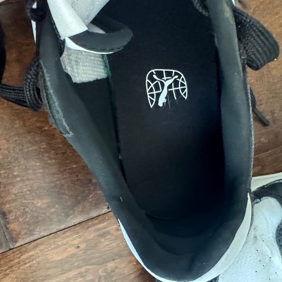 Puma Black and White Sneakers - Picture 5 of 7